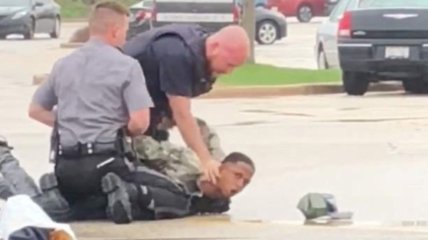 police punch milwaukee teen in the face at Mayfair Mall thegrio.com