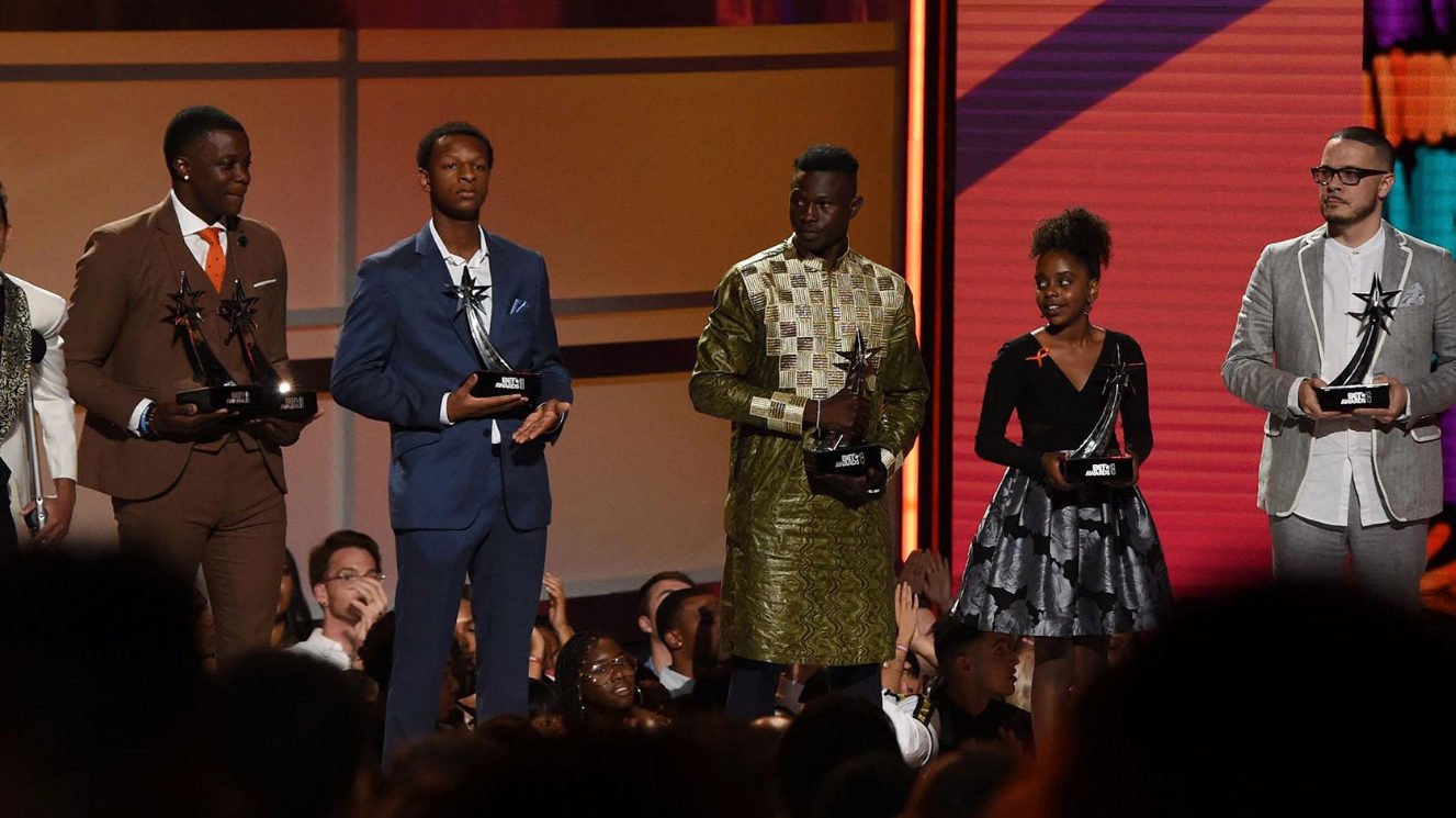 BET honors everyday heroes on frontlines of social justice and gun