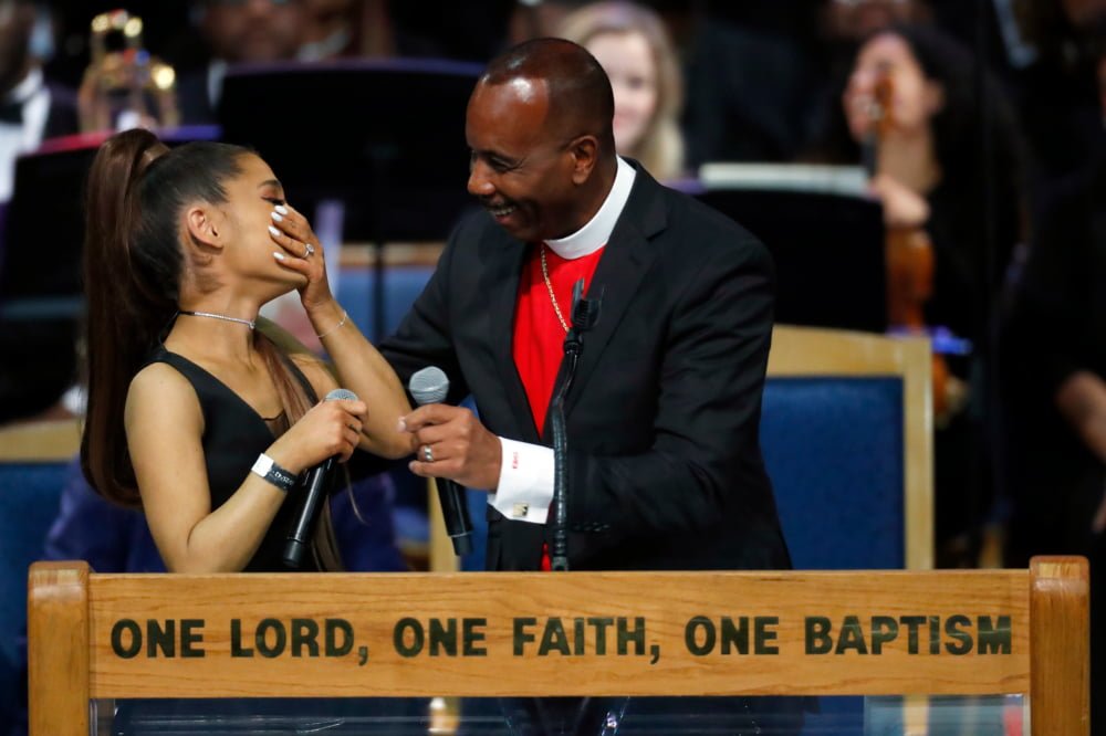Actor Apologizes For Joke About Pastors Embrace Of Ariana Grande Thegrio