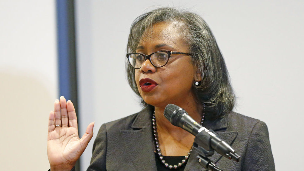 Anita Hill displeased with Joe Biden's apology for her treatment at ...