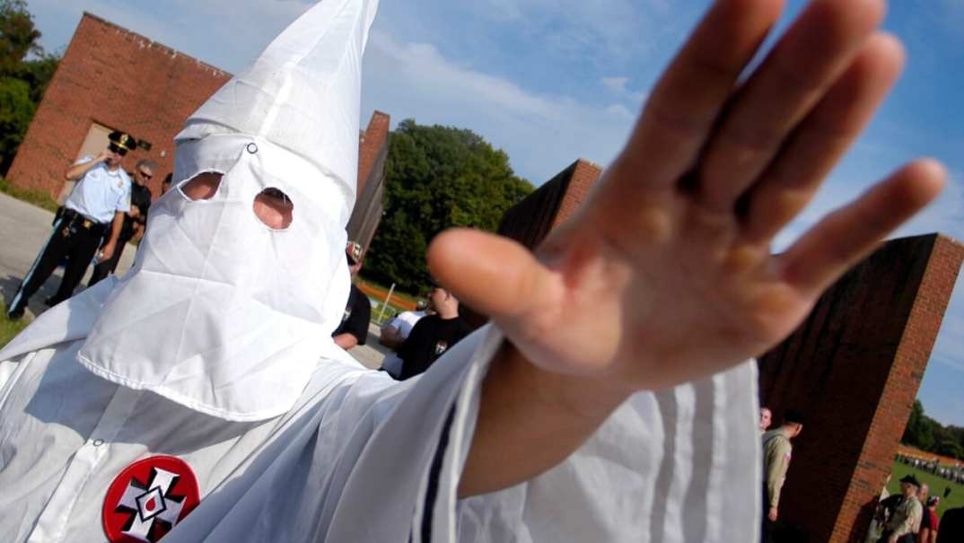 Nazi Salute Ku Klux Klan thegrio.com