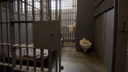 Missouri county settles underwire bra jail dispute for $405K