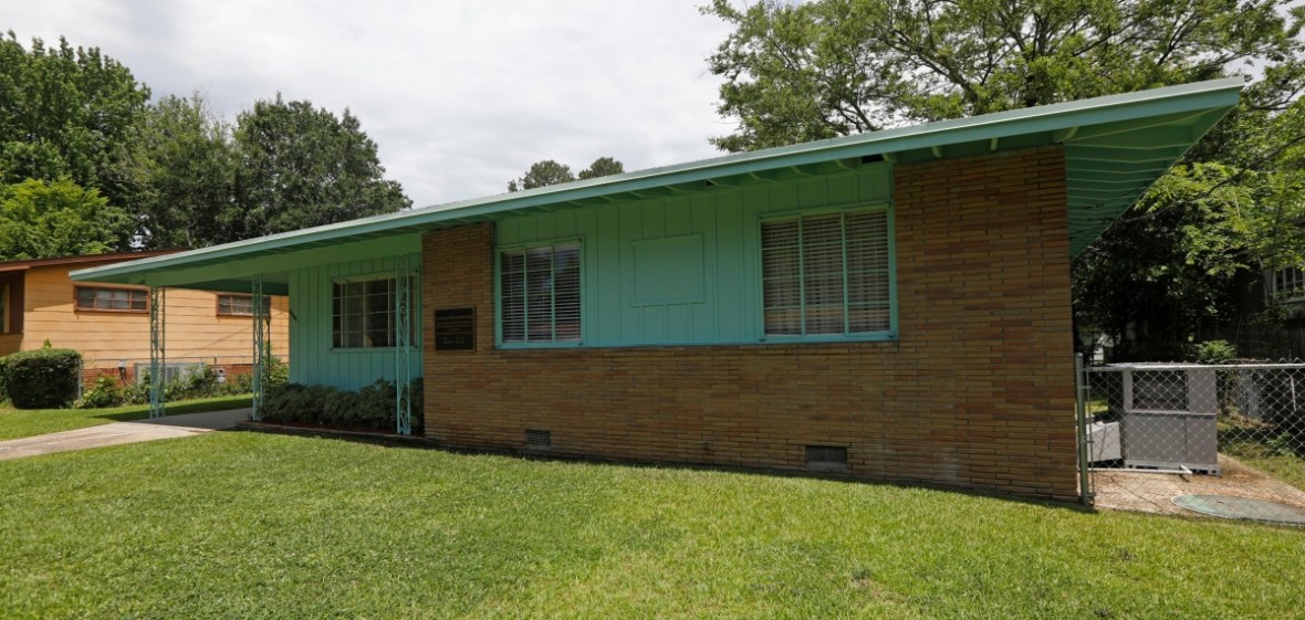 The home of civil rights leaders Medgar and Myrlie Evers thegrio.com