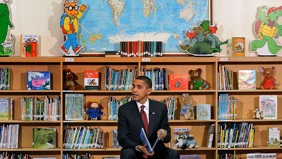 Barack Obama reading