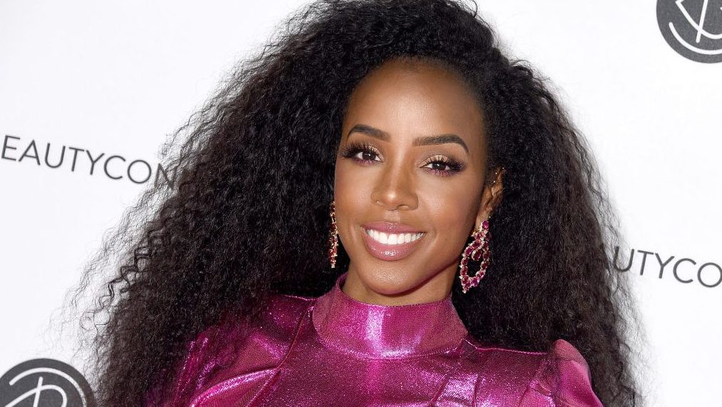 Kelly Rowland attends Beautycon Los Angeles 2019 Pink Carpet at Los Angeles Convention Center on August 10, 2019 in Los Angeles, California. (Photo by Gregg DeGuire/FilmMagic) thegrio.com