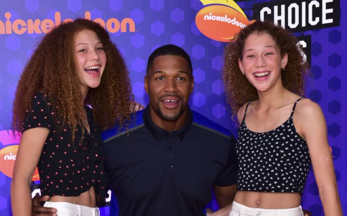 Photos: DE Michael Strahan