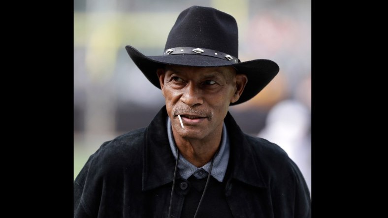 Willie Brown, Hall of Fame cornerback for Oakland Raiders, dies at 78 