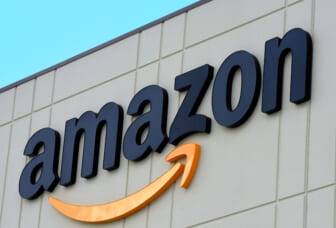 Amazon stops police use of facial recognition technology
