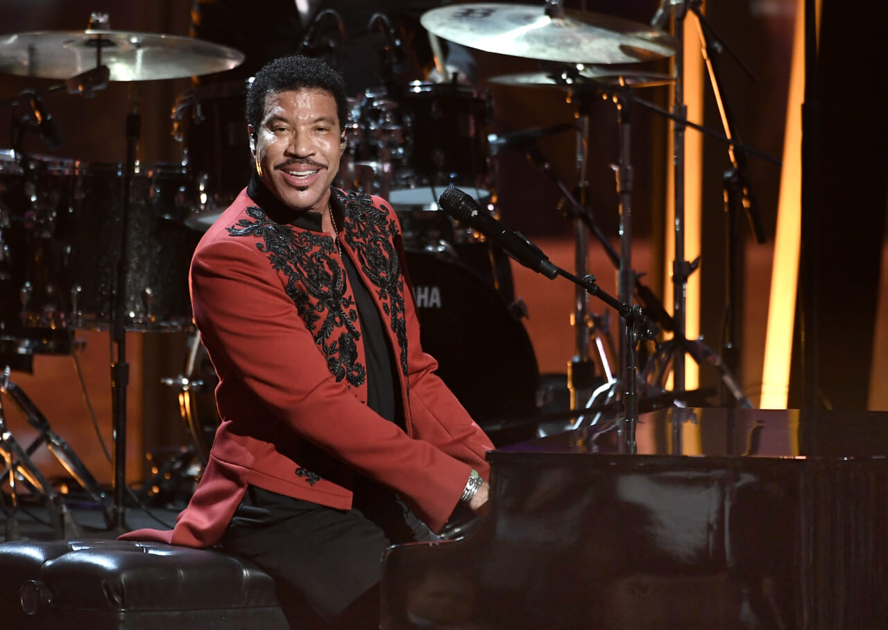 Lionel Richie, on tour, says 11-yo break dancer 'upstaged' him