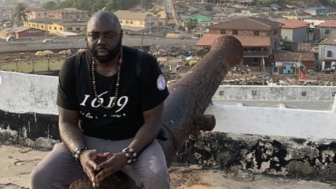 Un hombre de Harlem comparte indefinidamente una estadía de meses en Ghana