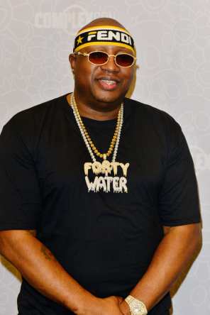 Rapper E-40 gifts 1,000 gallons of hand sanitizer to California prisons ...