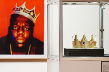 Biggie's iconic crown sells at auction for nearly $600K