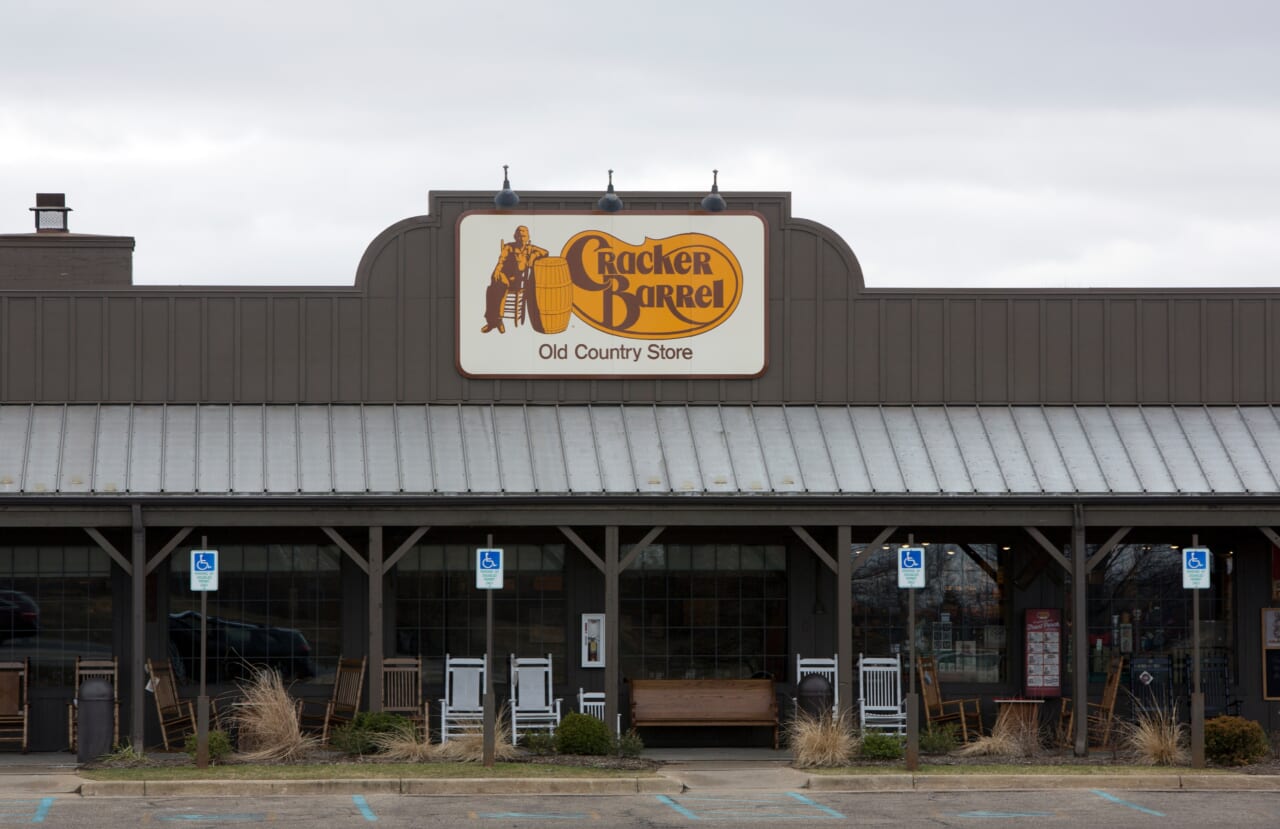 Cracker Barrel noose eatery thegrio.com