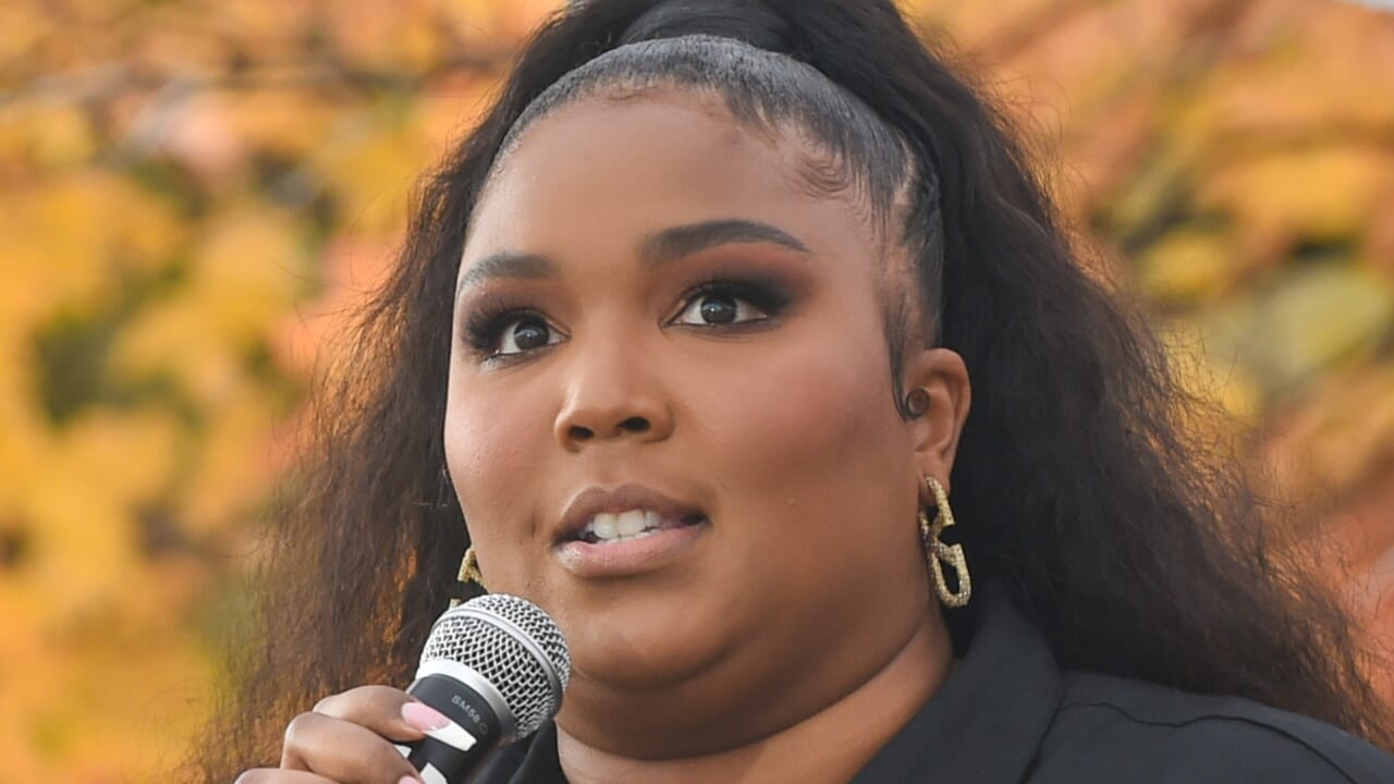 Lizzo gifts mother a 'brand new Audi' for Christmas - TheGrio