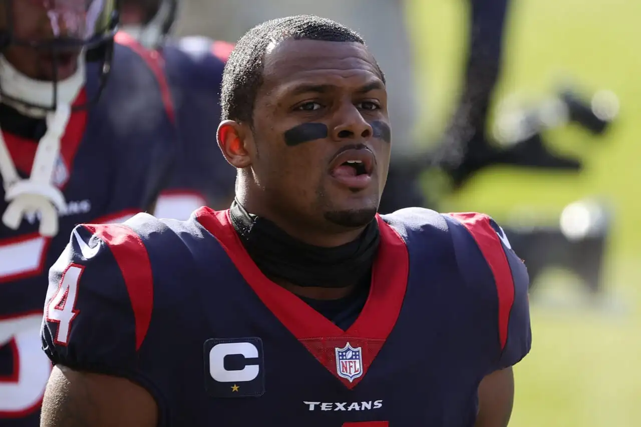 Moon: Houston Texans cannot trade Deshaun Watson