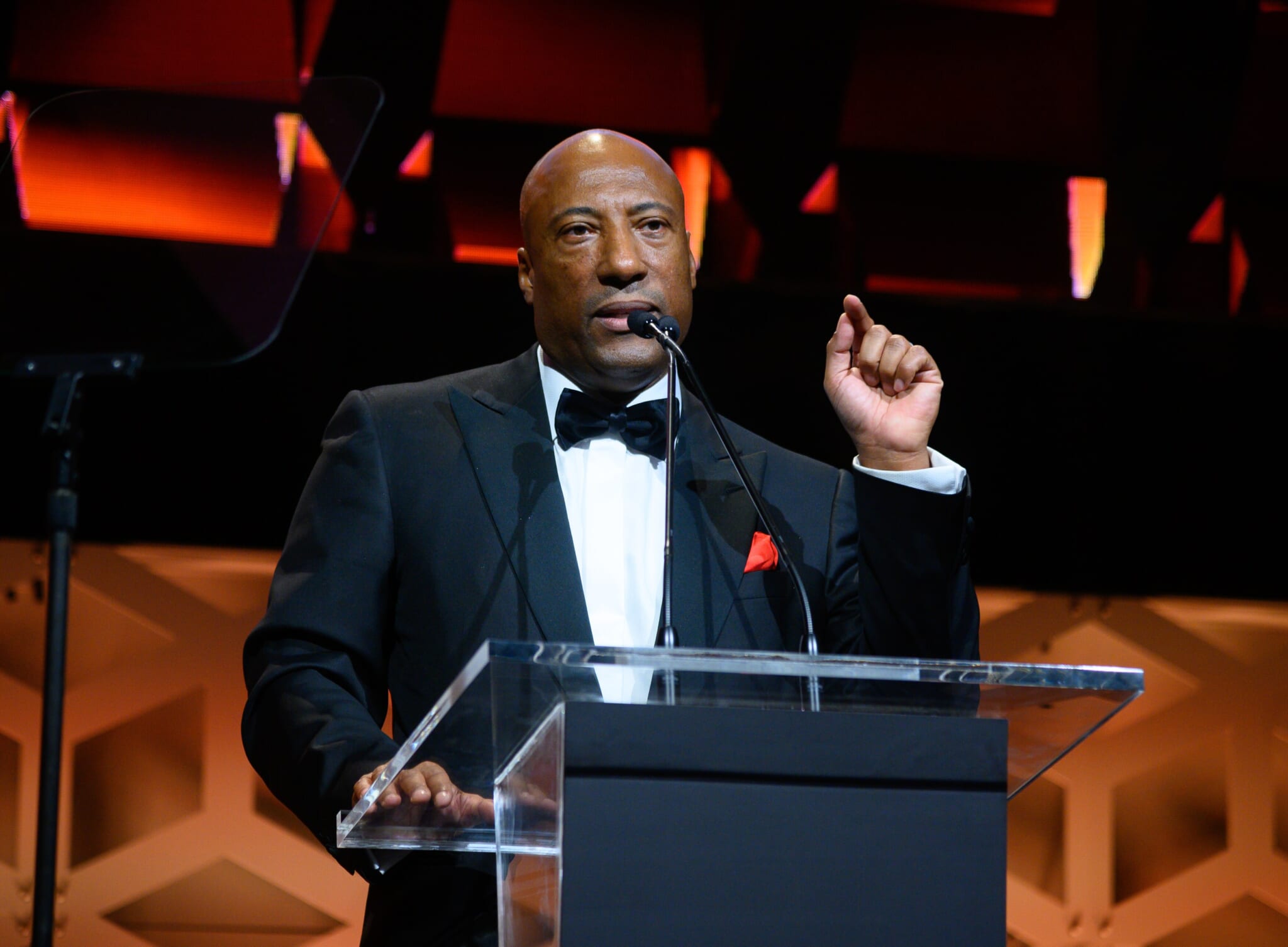 Byron Allen sues McDonald's for 10 billion alleging racial