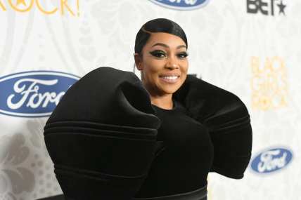 Black Girls Rock 2019 Hosted By Niecy Nash - Red Carpet