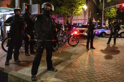 Portland police protest team resigns in response to indictment of fellow officer