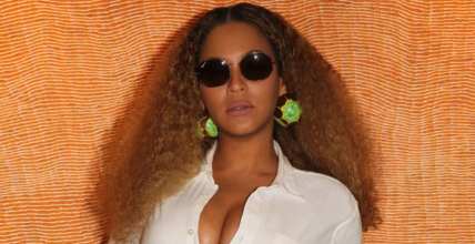 Beyoncé spotted with Telfar bag, fans say Black brand’s stock just went up