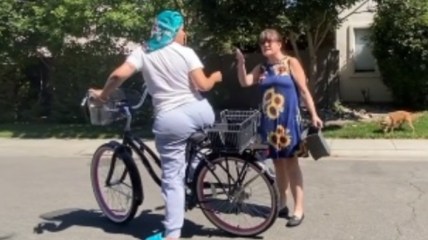 White woman questions if Black woman selling hair products is dealing drugs
