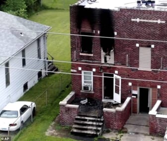Mother loses her five children after their home catches fire