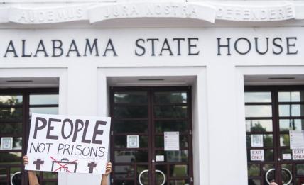Alabama lawmakers OK plan to build prisons with virus cash