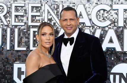A-Rod cracks joke about Jennifer Lopez split on FOX Sports program