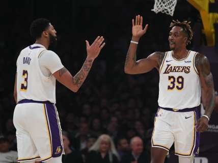 Dwight Howard, Anthony Davis downplay confrontation in Lakers’ loss to Suns