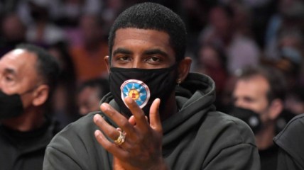 Anti-vaxxers protest Nets outside Barclays to ‘Stand with Kyrie’