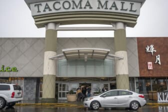 Police investigate Black Friday mall shooting in Washington