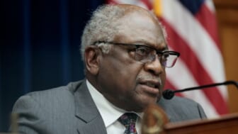 Congressman Clyburn tests positive for COVID-19 in breakthrough case