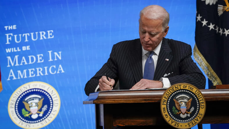 Black and Brown federal contract workers get pay raises, thanks to Biden executive  order - TheGrio
