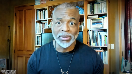 LeVar Burton wants you to ‘read banned books!’