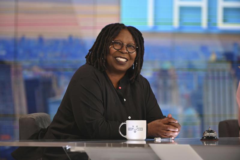 Whoopi tried virtual reality, doesn't think much of the "spooky" experience