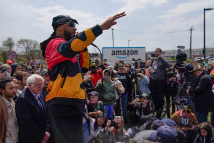 Amazon workers in NYC reject union in reversal of fortune