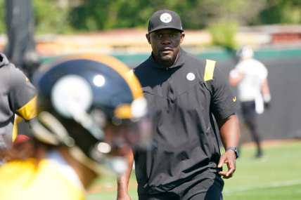 Brian Flores says he’s focusing on fortifying Steelers’ defense, not the NFL lawsuit he filed
