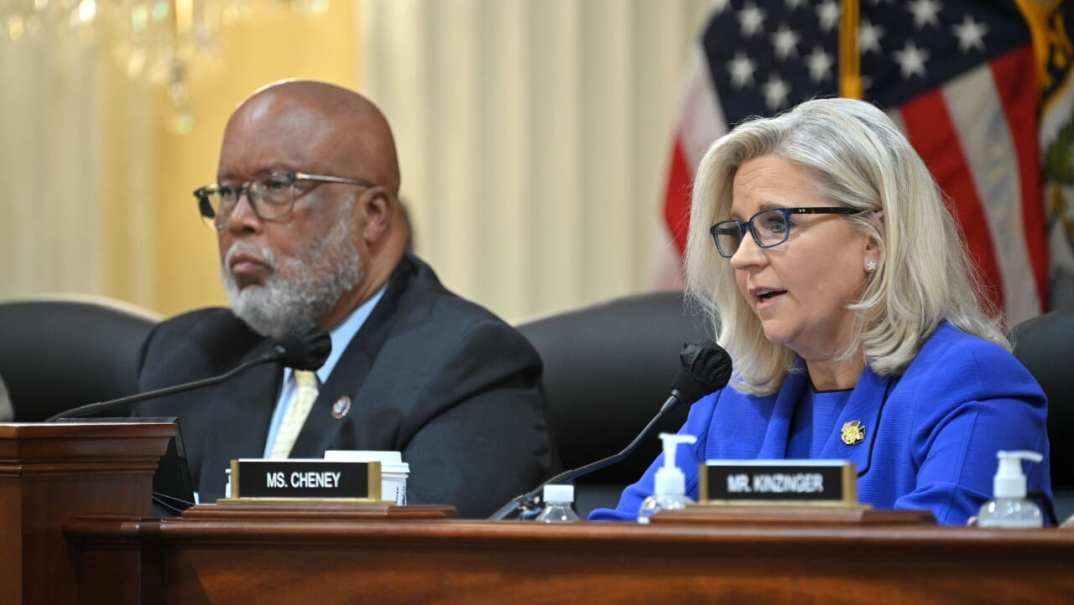 Representatives Bennie Thompson (D-Miss.) and Liz Cheney (R-Wy.)