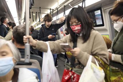 Bay Area transit agency again requires masking￼