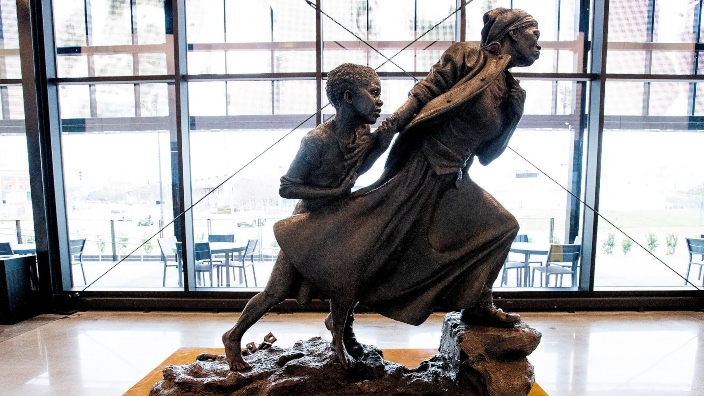 Harriet Tubman deserves a permanent statue in Philly. Few others