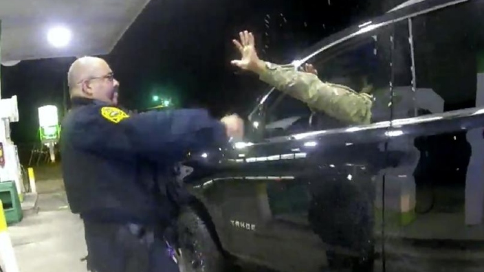 Army officer pepper-sprayed by a cop wins right to jury trial, but judge also grants cop some immunity