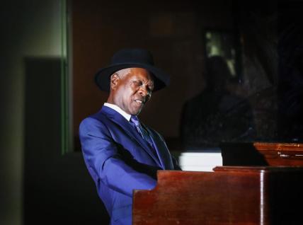 Booker T. Jones performs at Stax, ahead of milestone￼