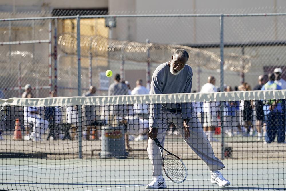, San Quentin inmates find community through tennis