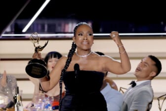 Sheryl Lee Ralph brings crowd to its feet after her Emmy victory