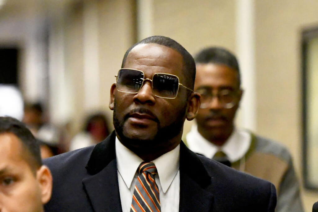 R. Kelly lawyer to deliver closing before jurors deliberate