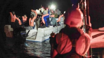 Nearly 300 rescued migrants reach southern Italian port￼