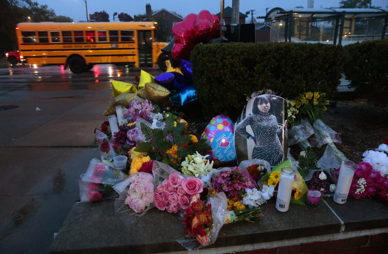 School gunman had AR-15-style weapon, 600 rounds of ammo 