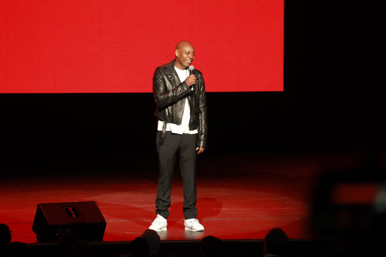 Dave Chappelle Performs Midnight Pop-Up Show