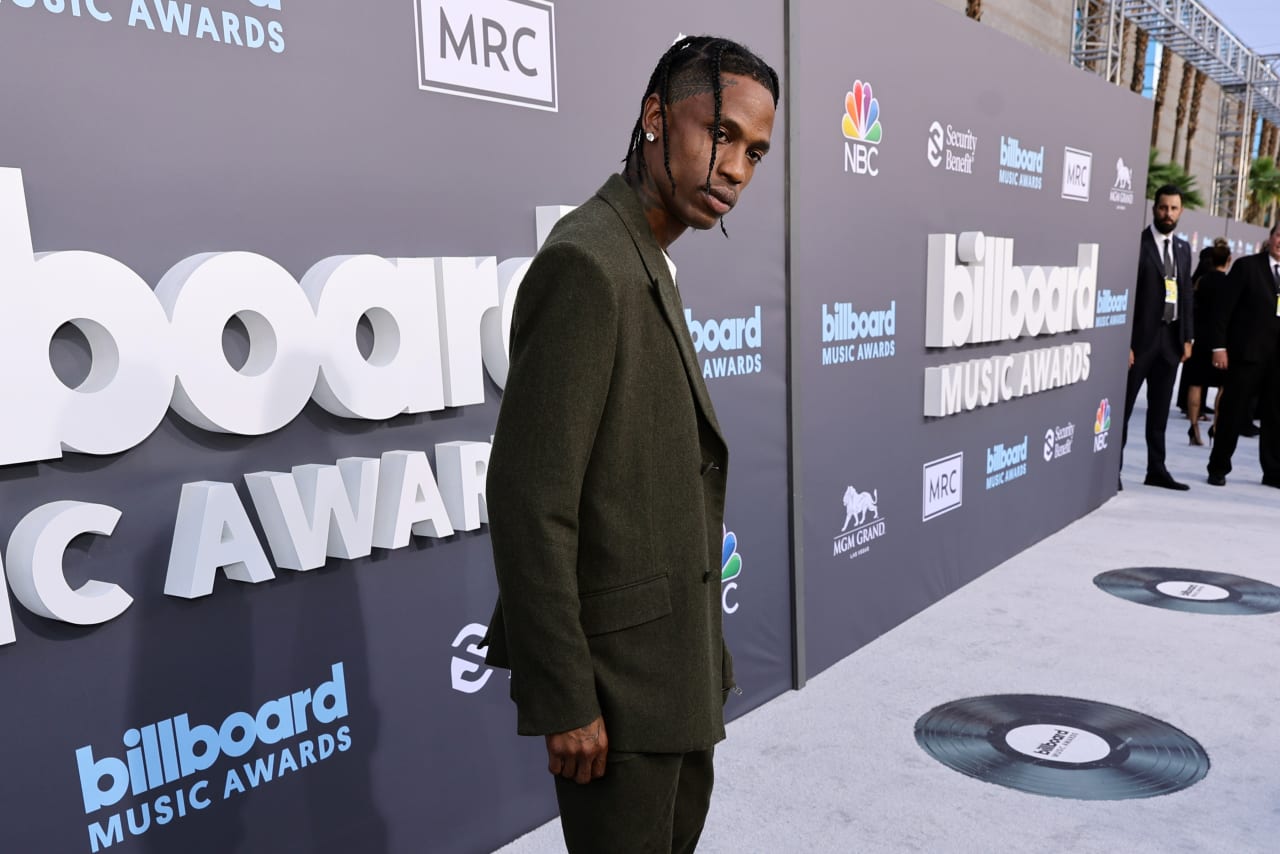 Travis Scott donates Christmas presents for Houston children