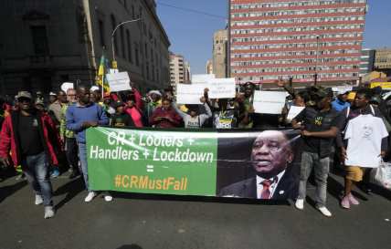 More calls for South Africa leader to quit over theft probe