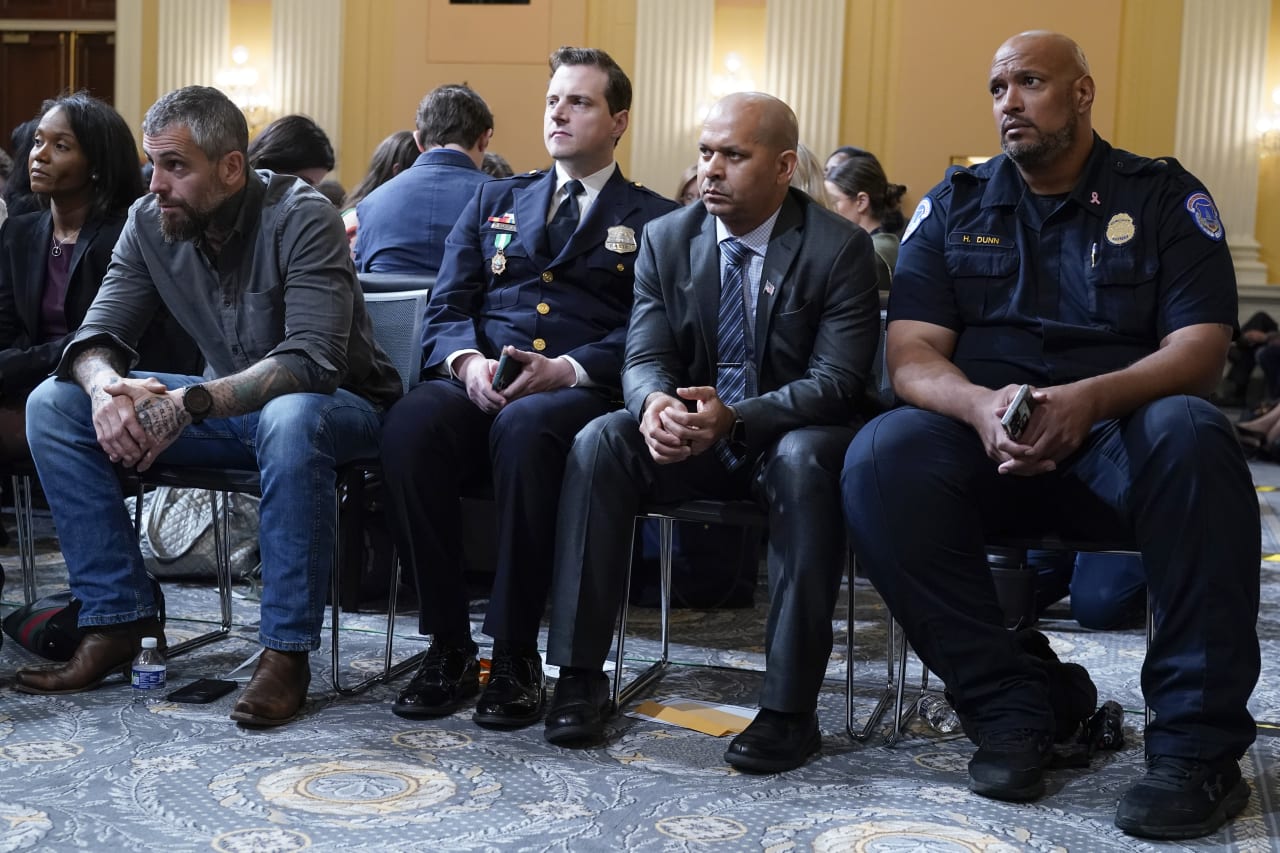 Officers who defended Capitol from Trump supporters honored